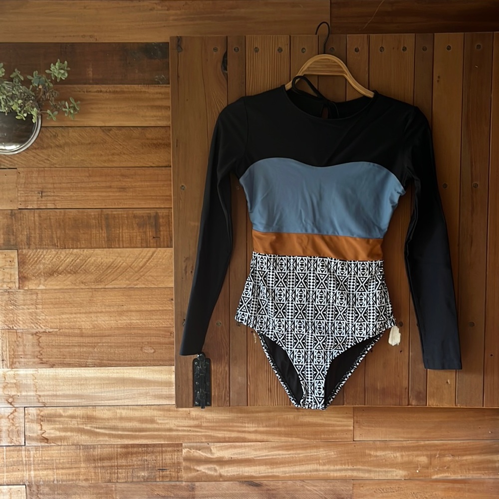 Seea Swimsuit Size Large